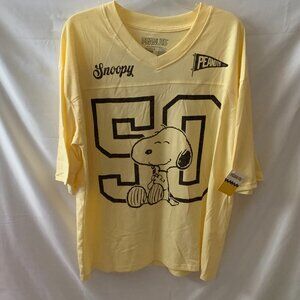 PEANUTS Snoopy Pennant V-Neck Tee in Yellow Sz LARGE
